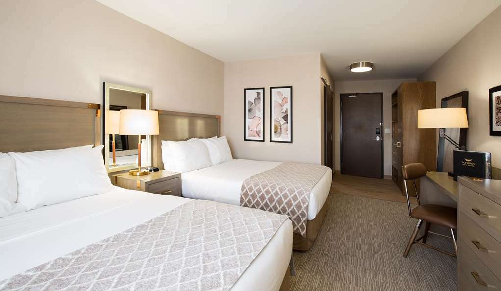 Pomeroy Hotel Fort Mcmurray Room photo