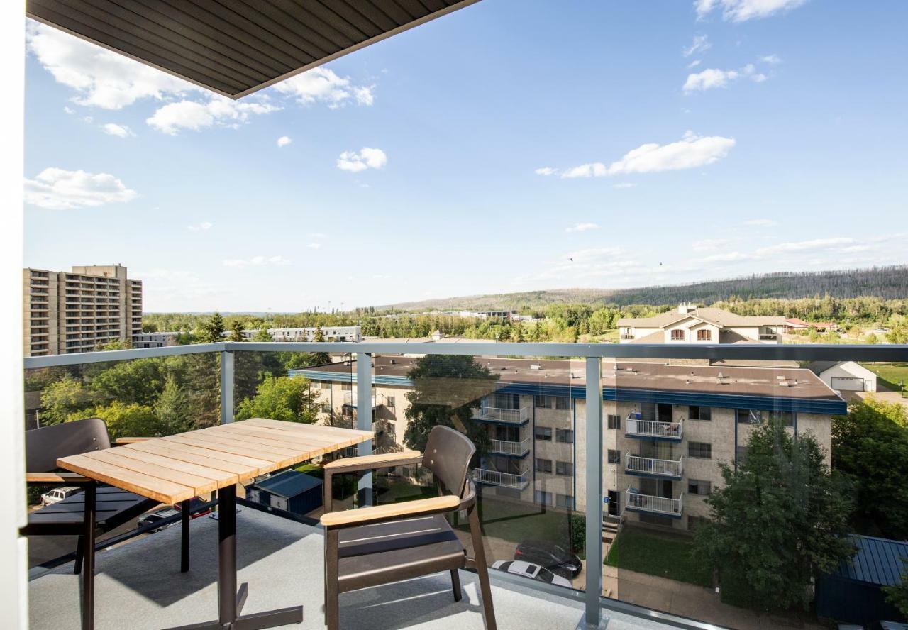 Pomeroy Hotel Fort Mcmurray Exterior photo